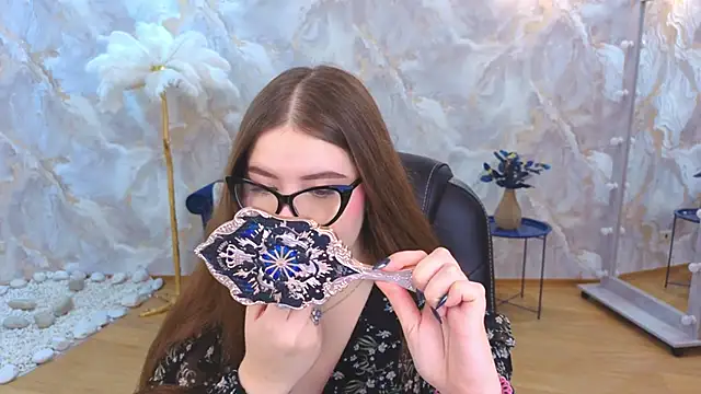 NicoleFoxery online show from 14, 11, 2025