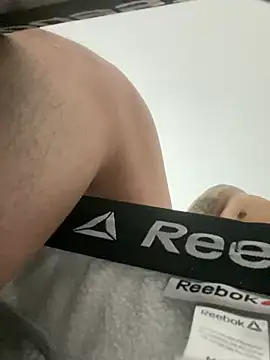 Prettyboiflaco online show from 28, 2, 2025