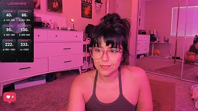 Evie-Luna online show from 10, 9, 2025