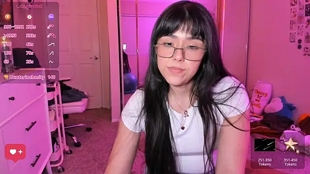 Evie-Luna online show from 17, 4, 2026