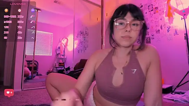 Evie-Luna online show from 6, 6, 2026