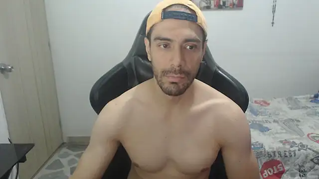 Snapshot of samuelgarcia_ chatting on 5, 7, 2026 samuelgarcia online show from 5, 7, 2026