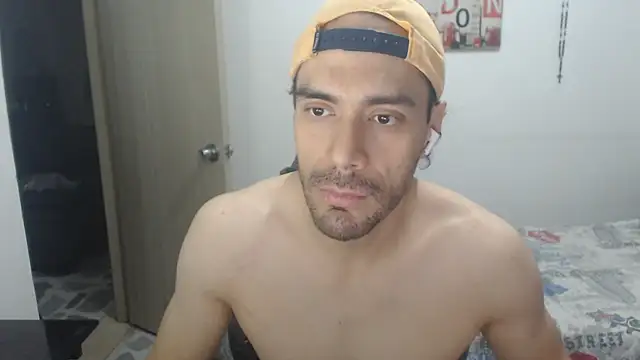 Snapshot of samuelgarcia_ chatting on 8, 7, 2026 samuelgarcia online show from 8, 7, 2026