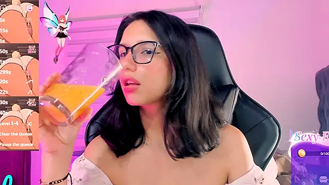 Luniverse online show from 12, 1, 2025