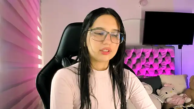 Luniverse online show from 10, 11, 2025