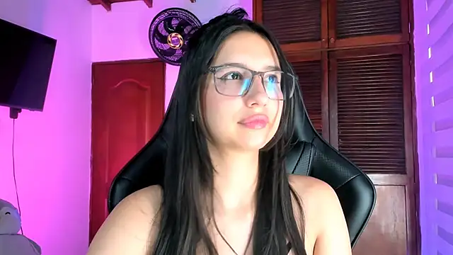 Luniverse online show from 5, 11, 2025