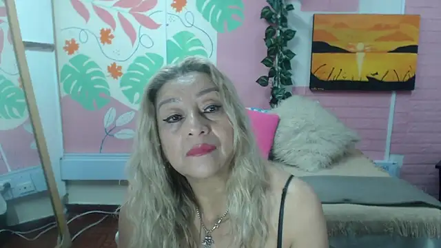 Snapshot of ZAMANTHA chatting on 4, 5, 2026 ZAMANTHA online show from 4, 5, 2026
