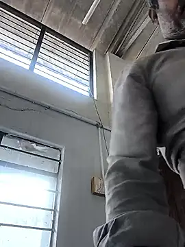 Snapshot of tz143143 chatting on 8, 1, 2026 tz143143 online show from 8, 1, 2026