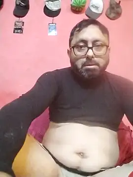 Snapshot of lingerieman420@xh chatting on 11, 5, 2026 lingerieman420xh online show from 11, 5, 2026