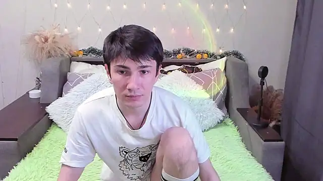 Yumi steve online show from 16, 11, 2025