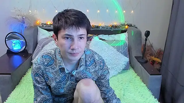 Yumi steve online show from 18, 3, 2026