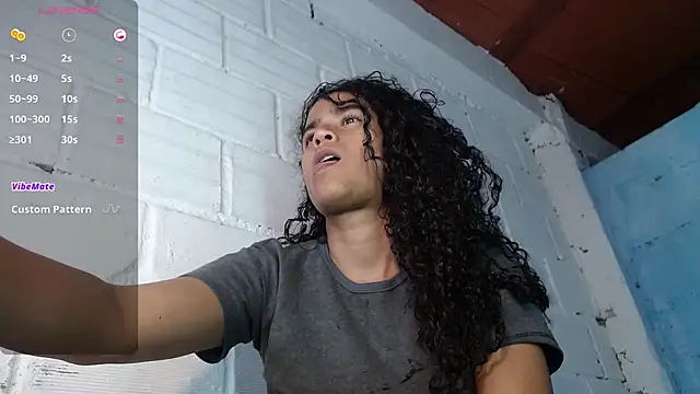 jasminne  online show from 25, 10, 2025