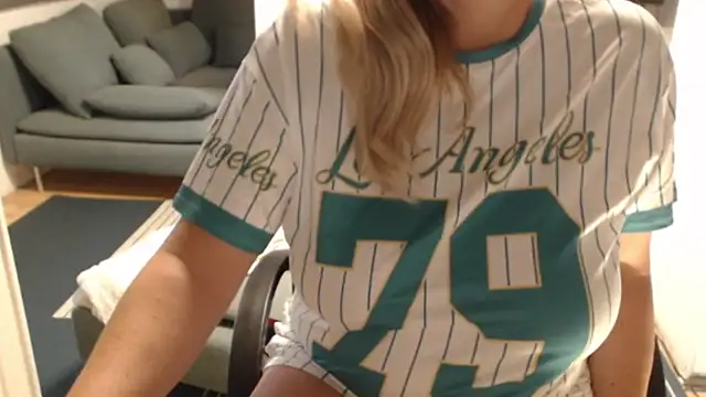 KimMitchelli online show from 18, 12, 2025