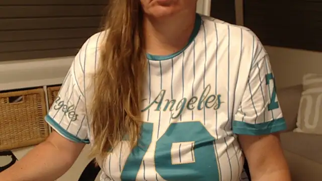 Snapshot of KimMitchelli chatting on 7, 5, 2026 KimMitchelli online show from 7, 5, 2026