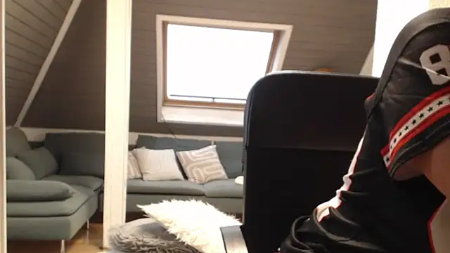 KimMitchelli online show from 10, 11, 2025