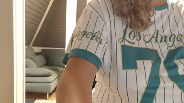 KimMitchelli online show from 14, 10, 2025