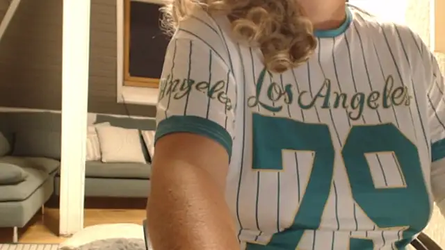 KimMitchelli online show from 14, 10, 2025