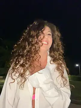 Snapshot of Marilyn_La_Rose chatting on 4, 7, 2026 Marilyn La Rose online show from 4, 7, 2026