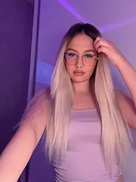 mollyxxx online show from 4, 11, 2025