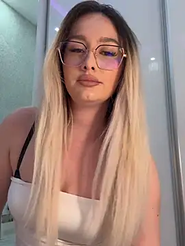 mollyxxx online show from 9, 3, 2026