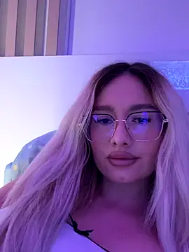 mollyxxx online show from 28, 10, 2025