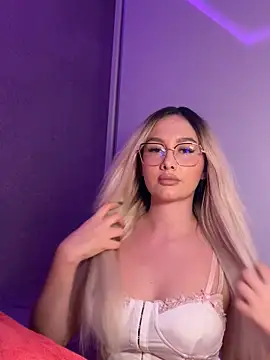 mollyxxx online show from 8, 11, 2025