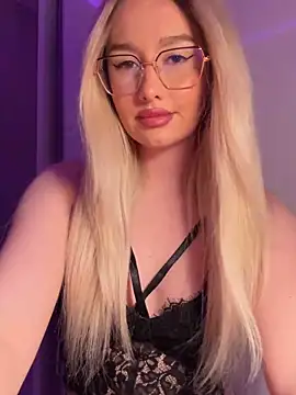 mollyxxx online show from 28, 4, 2026