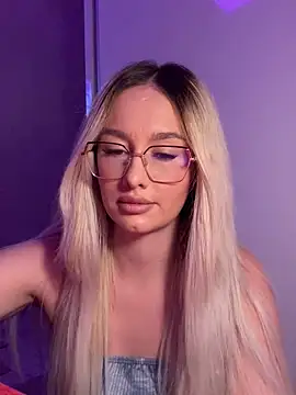 mollyxxx online show from 9, 10, 2025