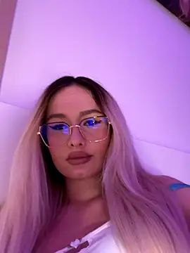 mollyxxx online show from 4, 12, 2025