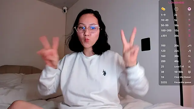 Anyi 1 online show from 13, 4, 2026