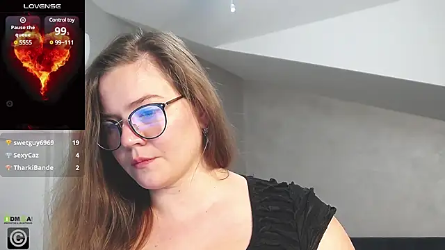 KellyKleine online show from 26, 2, 2025