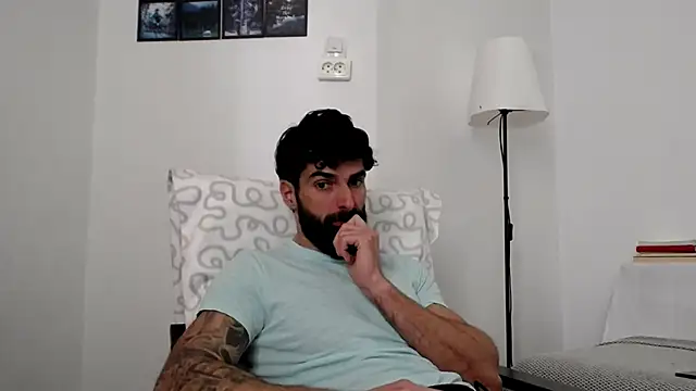 Verycutex online show from 23, 2, 2026