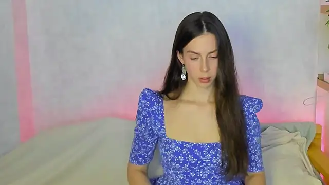 Teresa Hardly online show from 16, 11, 2025