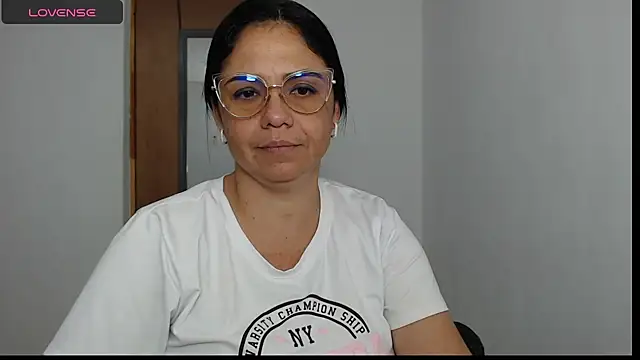 selena ferri online show from 2, 2, 2026