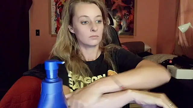 Snapshot of AsiaGoesPro chatting on 2, 11, 2025 AsiaGoesPro online show from 2, 11, 2025