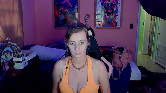 Snapshot of AsiaGoesPro chatting on 4, 12, 2025 AsiaGoesPro online show from 4, 12, 2025