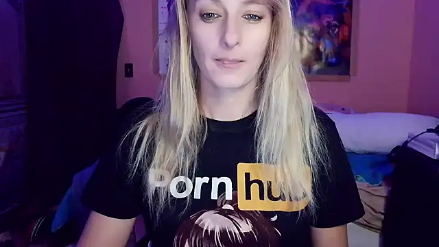 Snapshot of AsiaGoesPro chatting on 21, 11, 2025 AsiaGoesPro online show from 21, 11, 2025