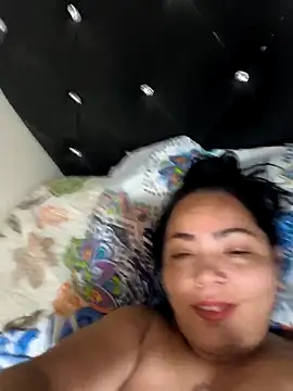 NIKOLE1301 online show from 4, 4, 2026