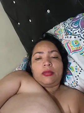 NIKOLE1301 online show from 1, 6, 2026