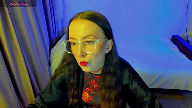 CurlySteph online show from 30, 4, 2026