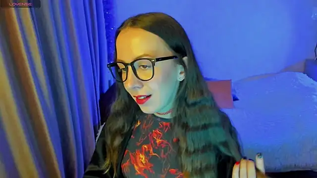 CurlySteph online show from 4, 10, 2025