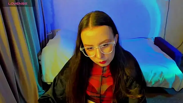 CurlySteph online show from 13, 6, 2026