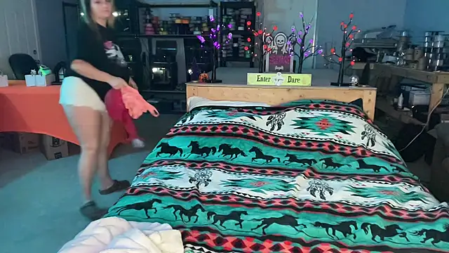 magicsparkles online show from 8, 10, 2025