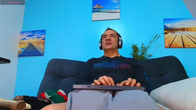 juanses n toro online show from 4, 10, 2025