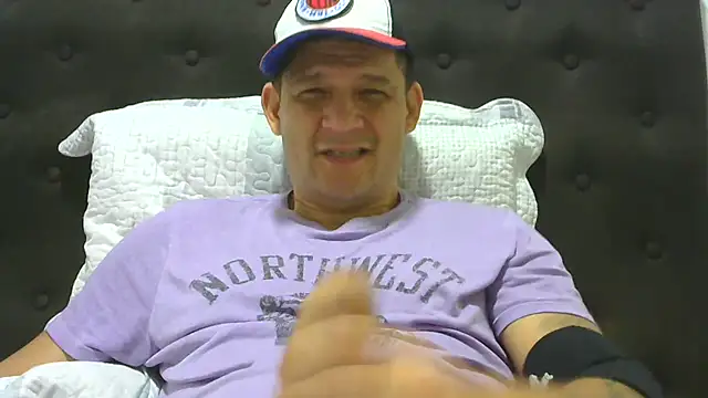 Snapshot of altenori112 chatting on 16, 2, 2025 altenori112 online show from 16, 2, 2025