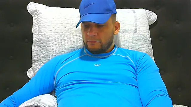 Snapshot of altenori112 chatting on 3, 7, 2026 altenori112 online show from 3, 7, 2026