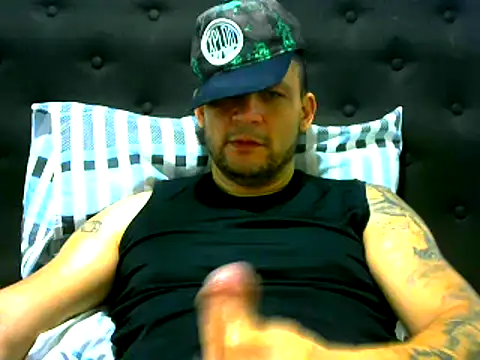 Snapshot of altenori112 chatting on 2, 10, 2025 altenori112 online show from 2, 10, 2025