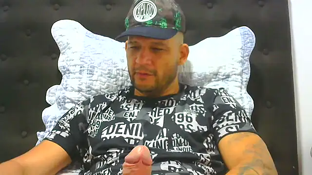 Snapshot of altenori112 chatting on 19, 7, 2026 altenori112 online show from 19, 7, 2026