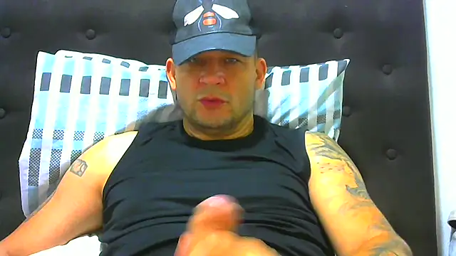 Snapshot of altenori112 chatting on 24, 9, 2025 altenori112 online show from 24, 9, 2025