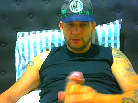 Snapshot of altenori112 chatting on 2, 10, 2025 altenori112 online show from 2, 10, 2025